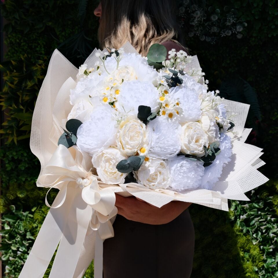 Pure Elegance Bouquet - Yapay Çiçek Buketi